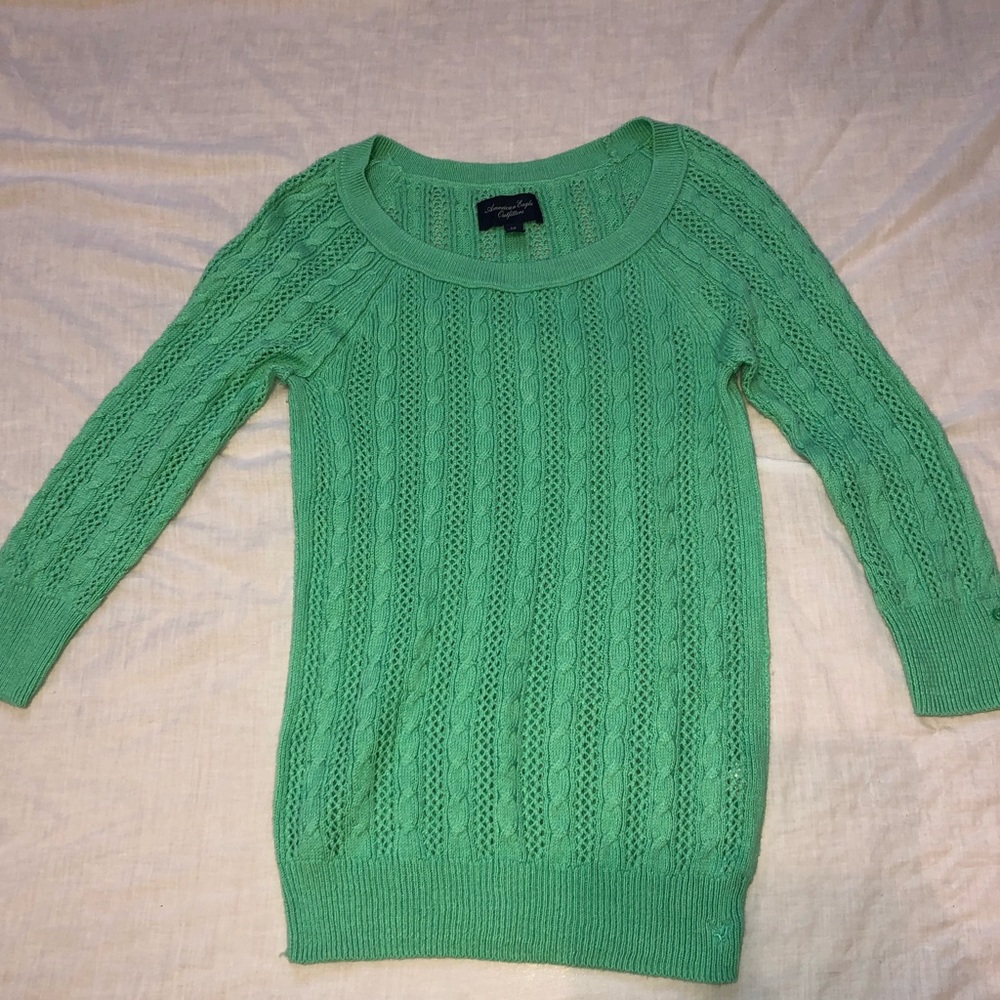 Light Green AE Sweater with 3/4 sleeve | S